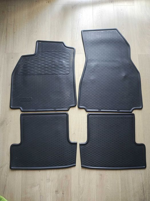 Oryginalne dywaniki gumowe przód i tył do Renault Megane 2 II ref.: 7711221499