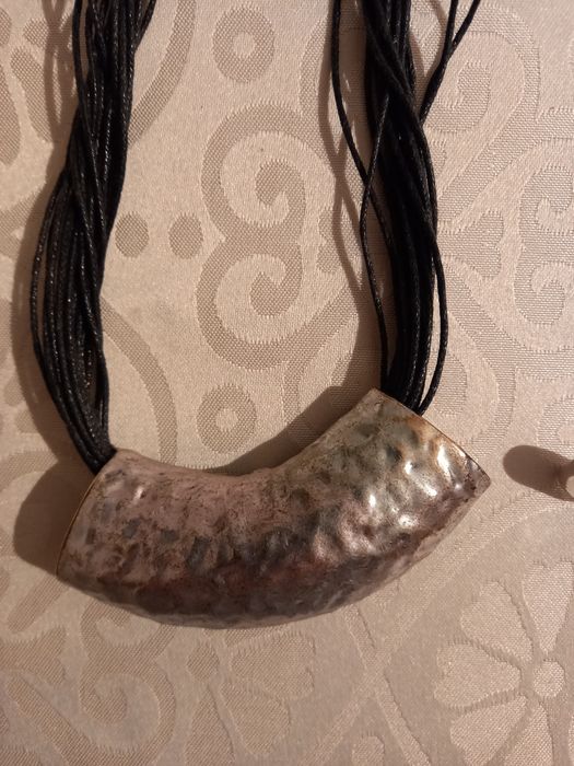 2 colares e 2 anéis + 1 OFERTA DE 1 ANEL EXCLUSIVO