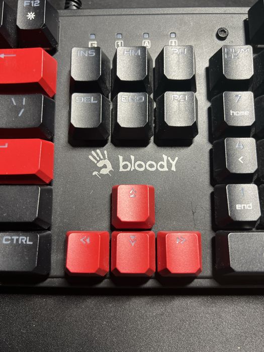 Клавіатура ігрова