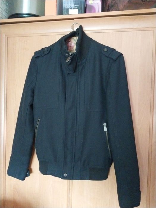 Куртка . Бомбер шерсть . Zara