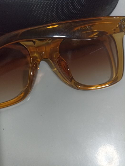 Окуляри сонцезахисні. Оригінал