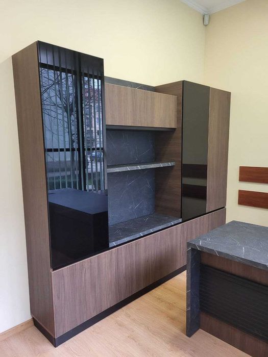 Офісні, торгові  меблі для бізнеса. Рецепції .