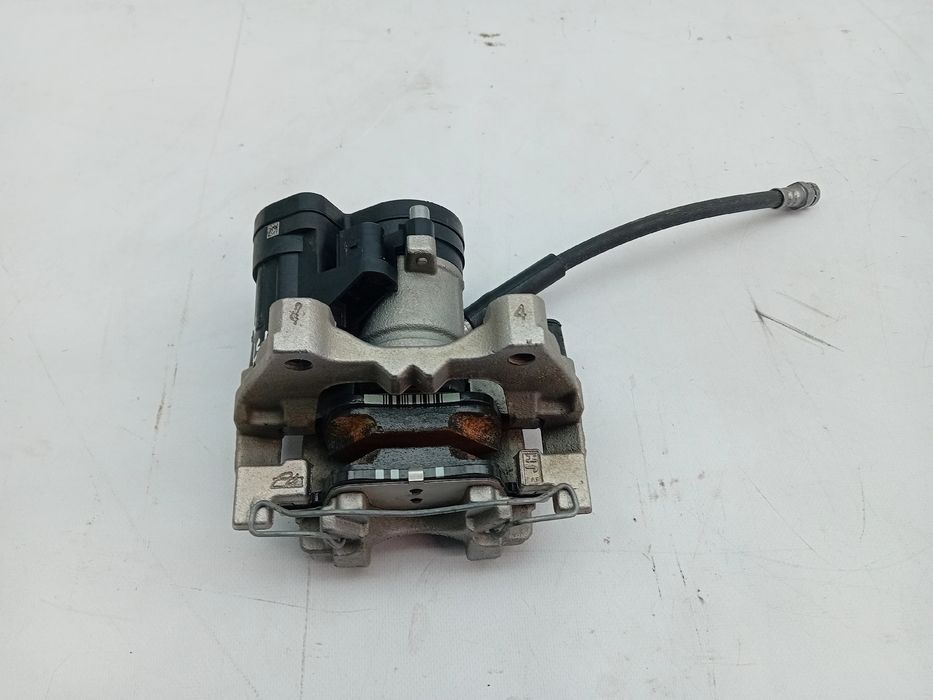 Pinça travão / maxila de travão trás esquerda AUDI Q2 (GA)