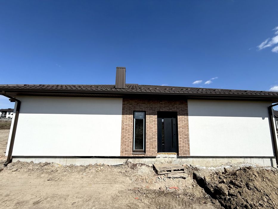 Продам котедж-двоян! З комунікаціями! Ділянка 4.5 сот