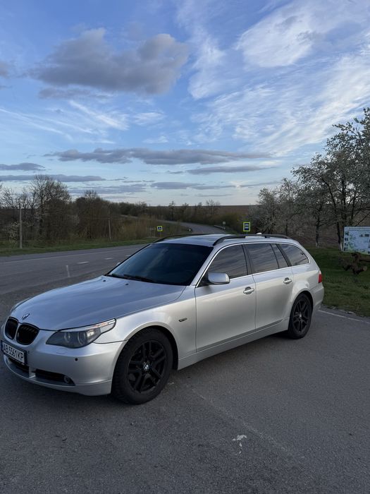 Продам БМВ Е61 525i