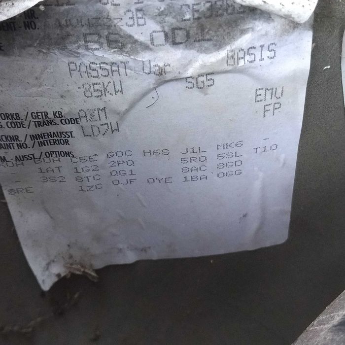 lusterko klapa bagaznika drzwi EMV LD7W AZM 2.0  passat b5 fl kombi