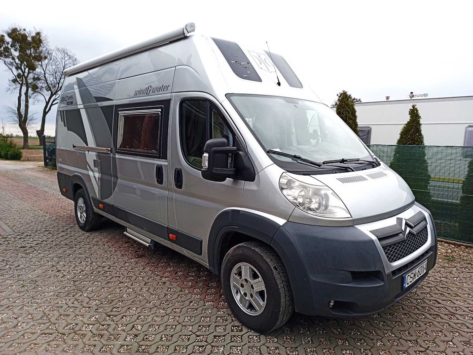 Wynajem kampera kamperów i kamper vana