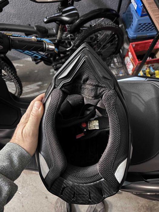 Capacete Airoh tamanho M