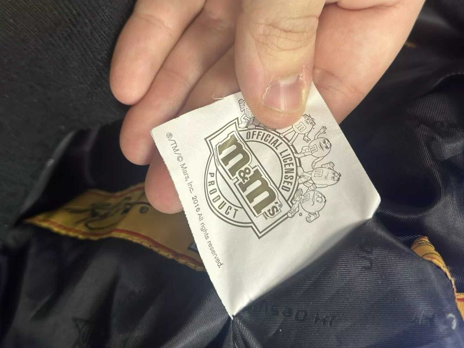 Biusão original da m&m´s em excelentes condições, como novo