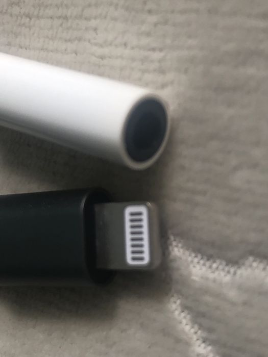 Adapter słuchawek do iPhona. Lightnig do jack 3.5mm