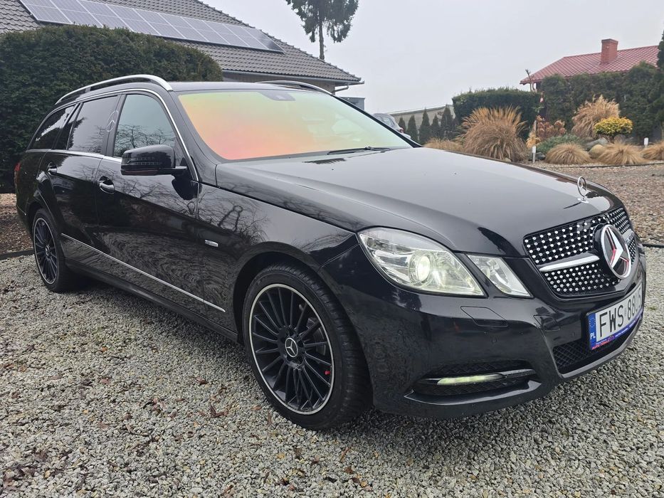 Mercedes-Benz Klasa E Czarnula w212