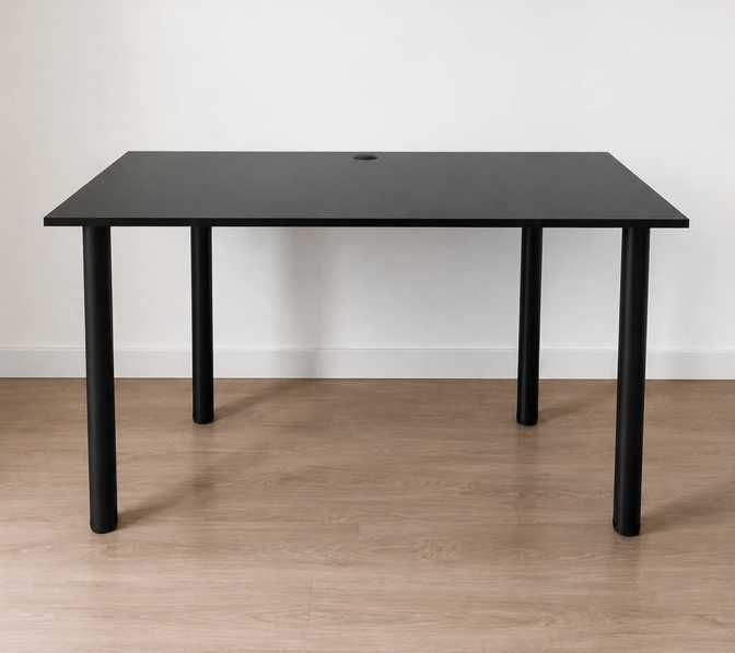 Czarne biurko - 139x68 cm