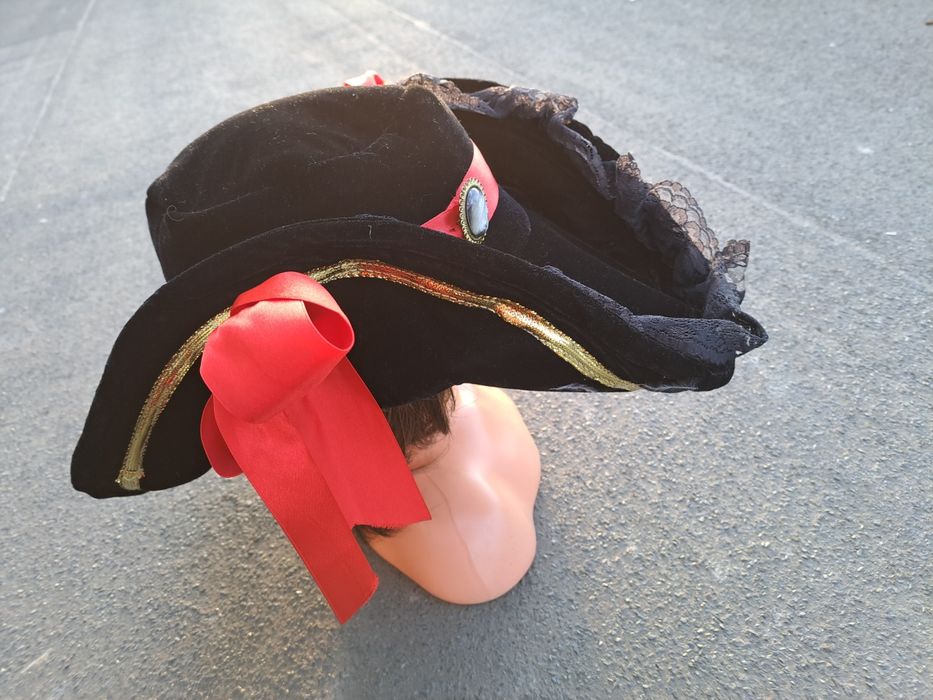 Капелюх принца, мушкетера, Карнавальні, Аніматори