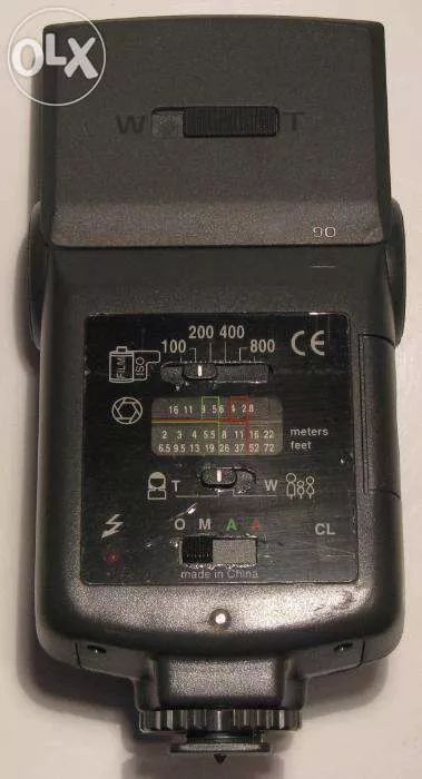 Câmara Fotográfica CANON EOS 300 - SLR de filme (Rolo)