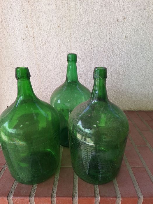 3 Garrafões de 5 litros