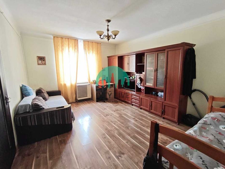 Продається 2-кімнатна квартира в по центрі вул Спортивна(60) МОЖНА ПО ВАУЧЕРАМ