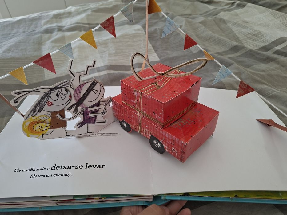 Livro infantil: Gosto de ti (quase sempre) pop up