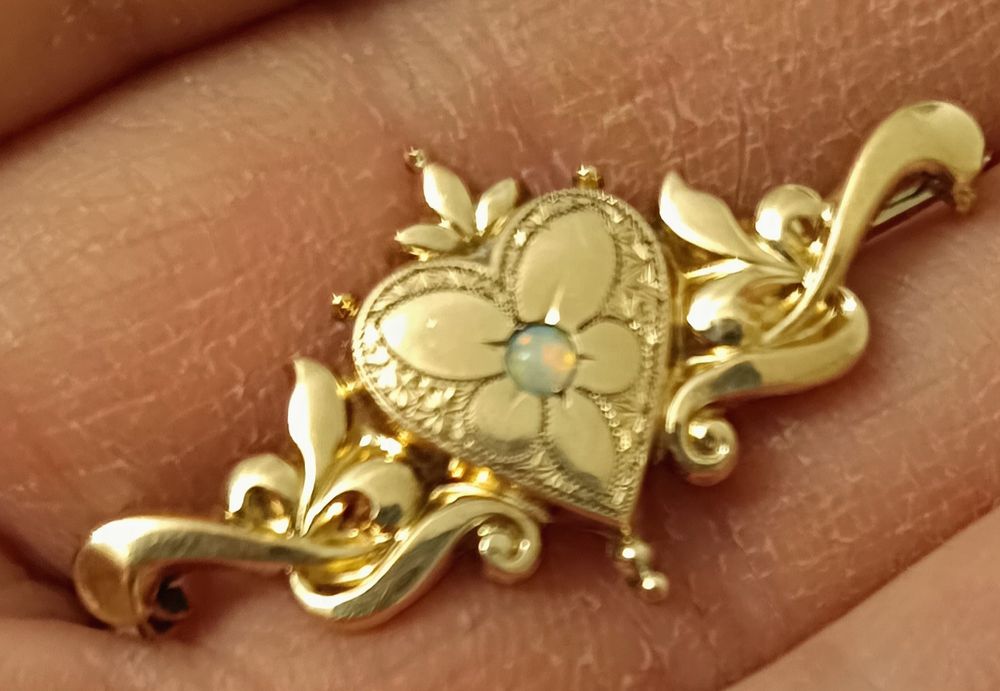 Broszka  Art Nouveau.