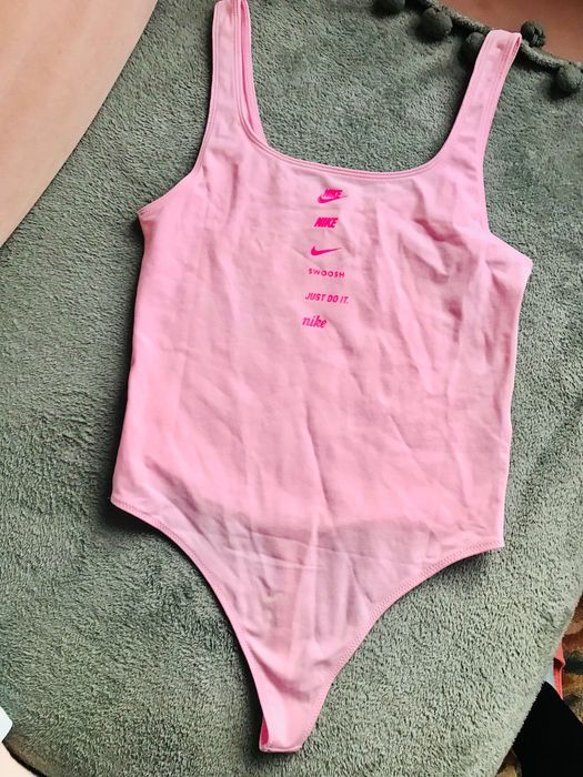 Body sportowe Nike s
