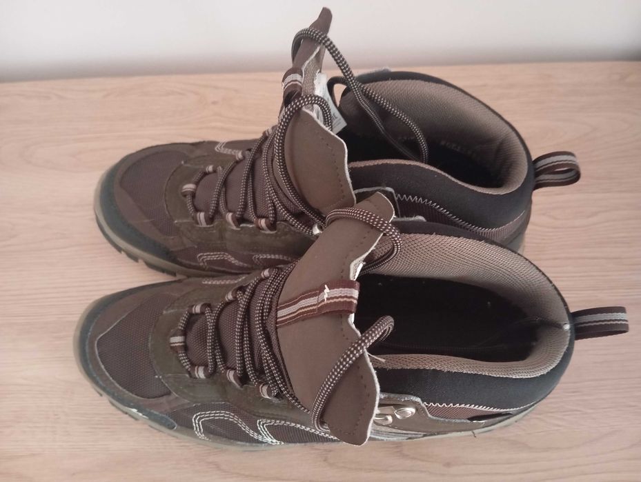 Botas Decathlon Quechua tamanho 43