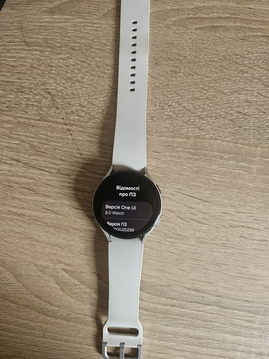 Продам Samsung galaxy watch 5 44мм