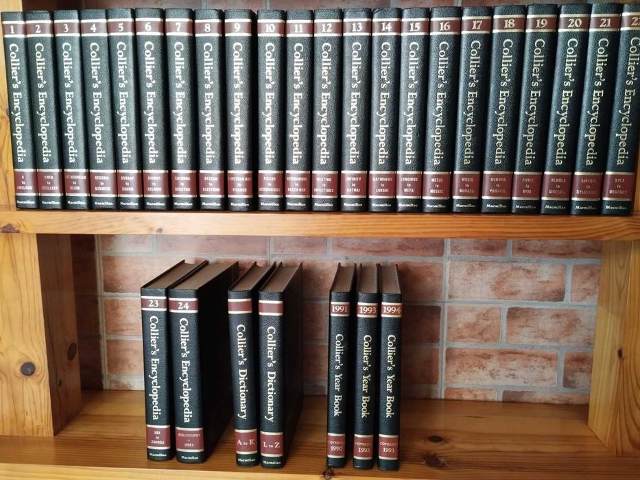 Coleção Collier's Encyclopedia