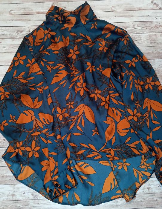 Синяя цветочная шёлковая блуза ZARA Размер L - XL