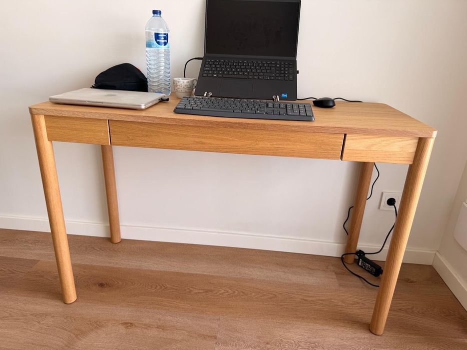 Mesa de Escritório em Madeira – Excelente Estado