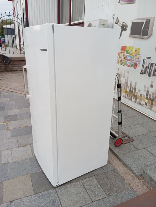 Морозильная камера Bosch No-Frost 290л INVERTER A+++ из Германии