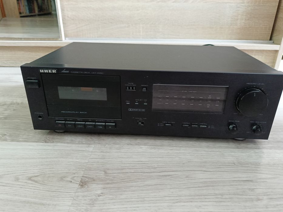 Magnetofon Uher uct-235C