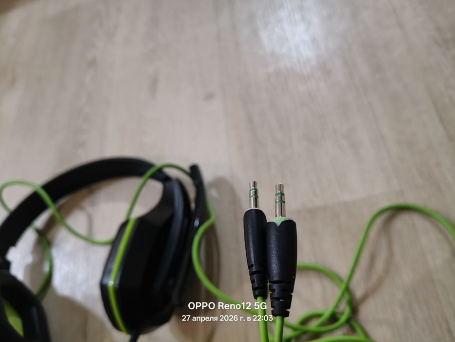 Продам наушники electro v2