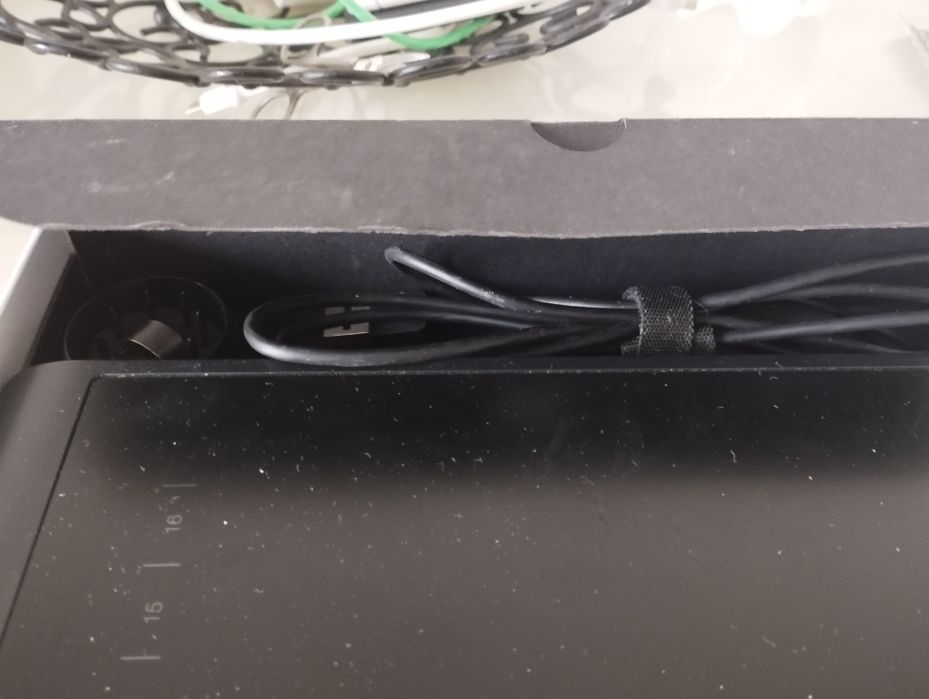 Профессиональный графический планшет Hulon new 1060+. Состояние новое