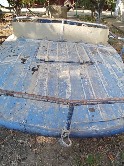 Продам човен казанка 5м