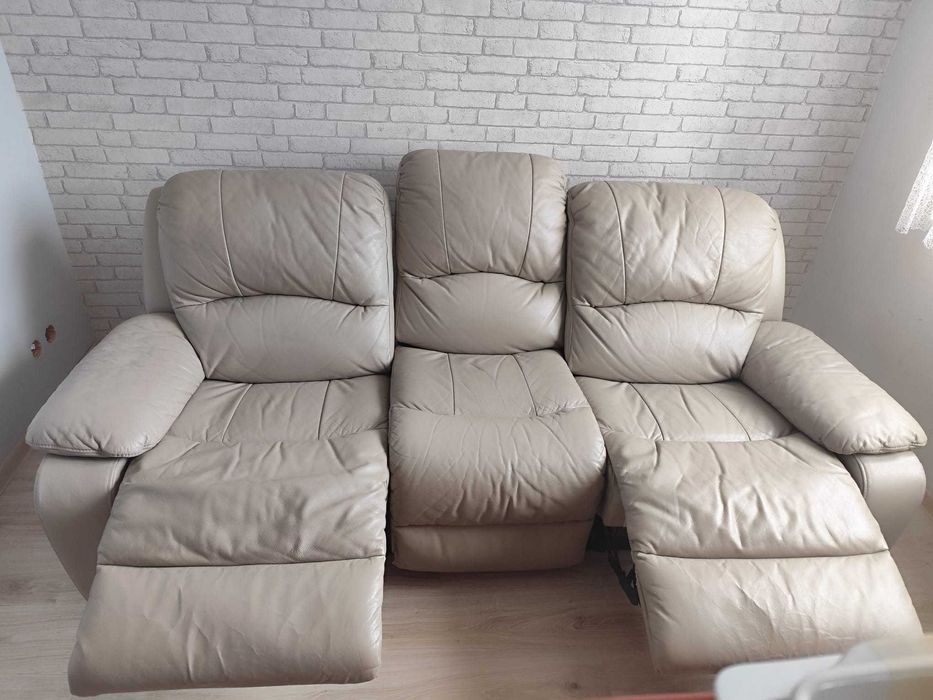 Sofa z funkcją relaksu 3RF