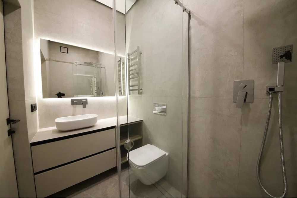 Вітаю. Продаж будинок, дуплекс з ремонтом, окремий заїзд, газ.