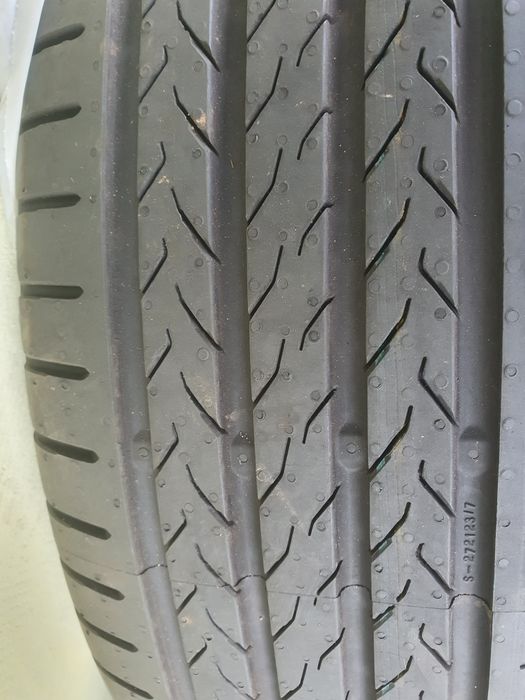 Opony letnie Continental 215/60 18r