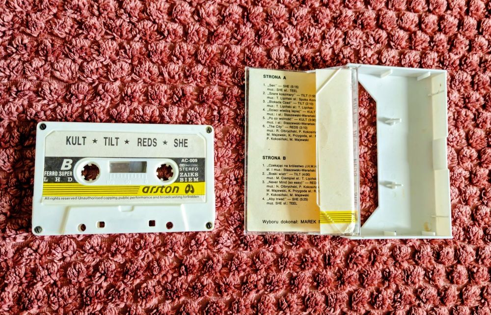 Kaseta składanka KULT, TILT, REDS, SHE IDEALNA NM RARE Arston 1991