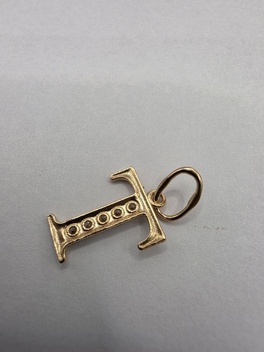 Золотий кулон 585