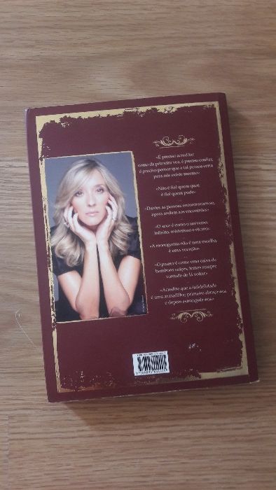 Livro "Onde Reside o Amor"