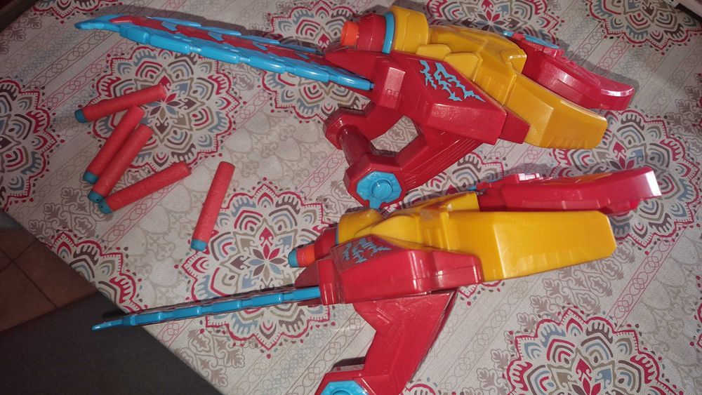 Nerf vermelha com 3balas