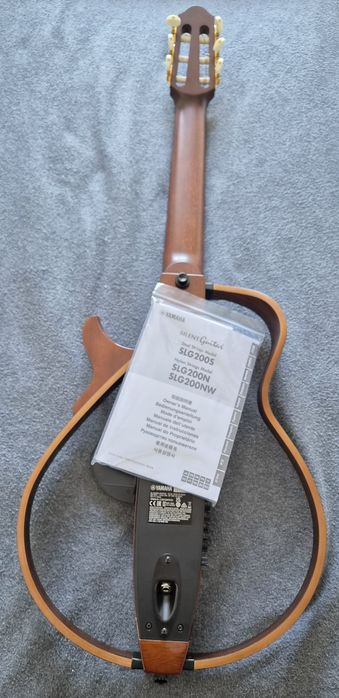 Guitarra Yamaha Silent SLG-200NW  (Em perfeito estado)