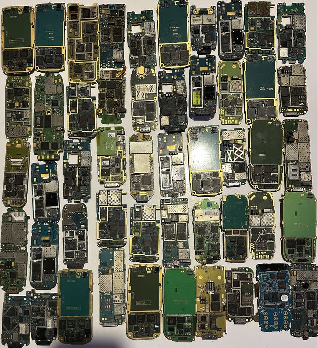 Продам плати телефонів. Афінаж