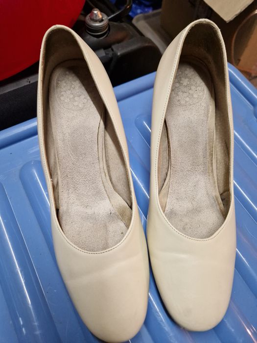 Buty ślubne skórzane r. 37