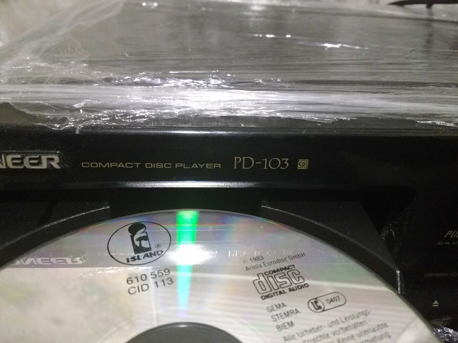 Сиди проигрыватель Пионер