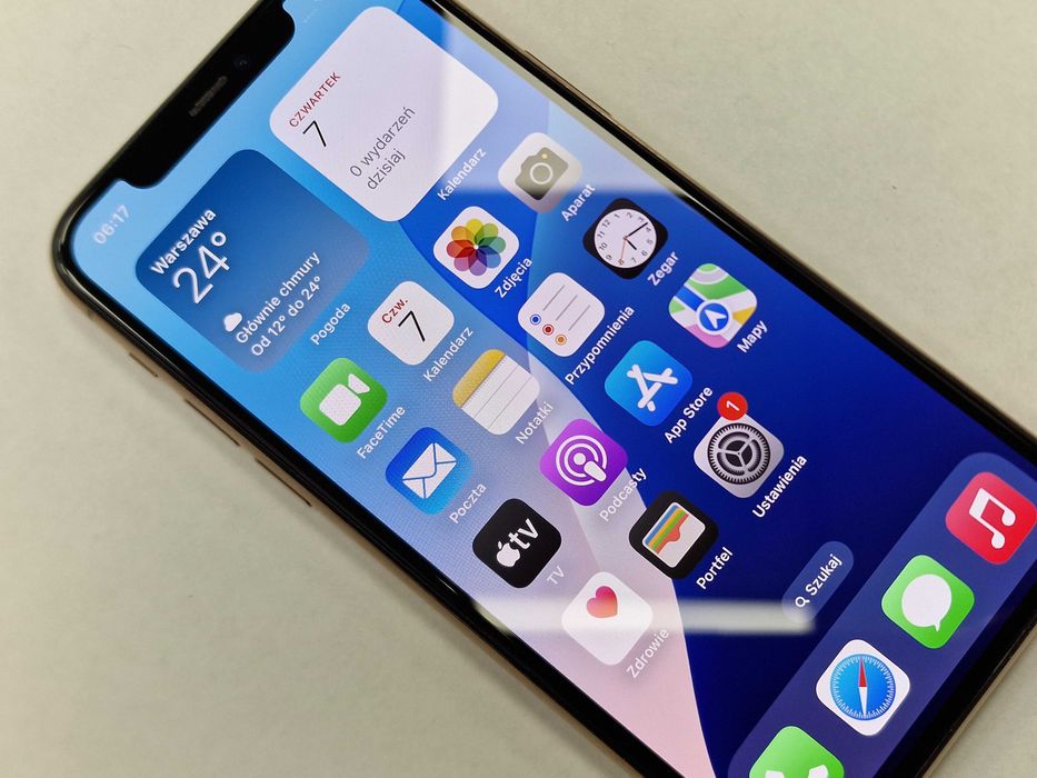 Iphone 11 PRO 64GB/ Gold/ Złoty/ 74%/ Grade A- + ładowarka