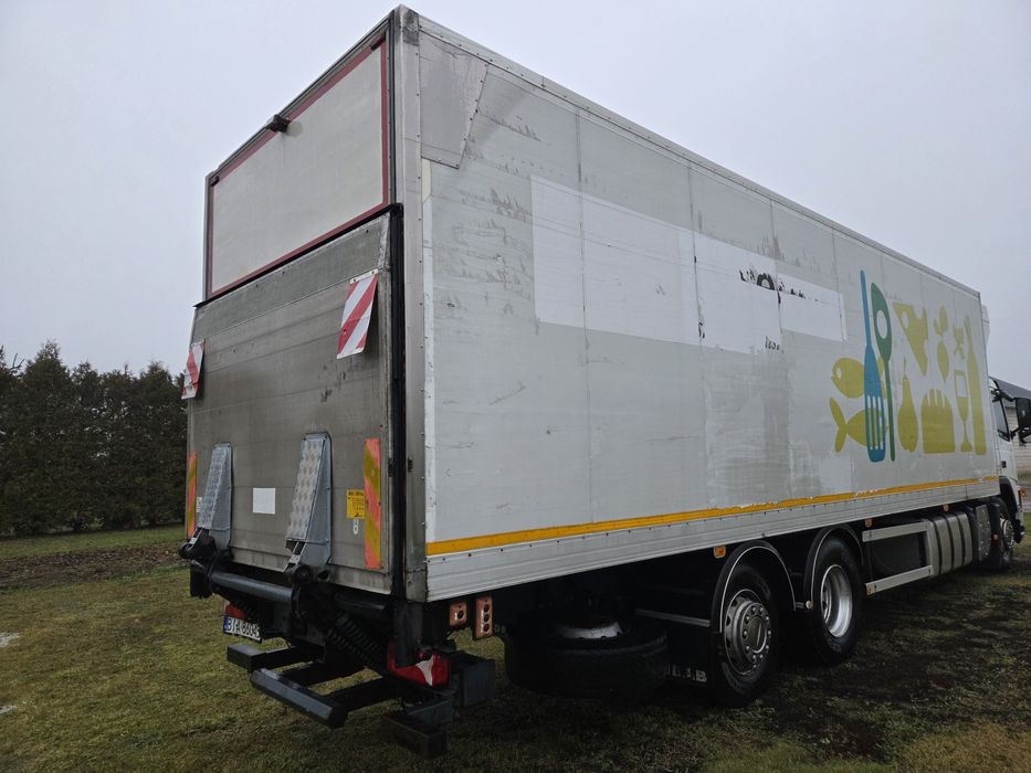 Samochód ciężarowy VOLVO FM 9 chłodnia