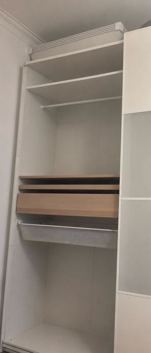 Roupeiro ikea duas portas