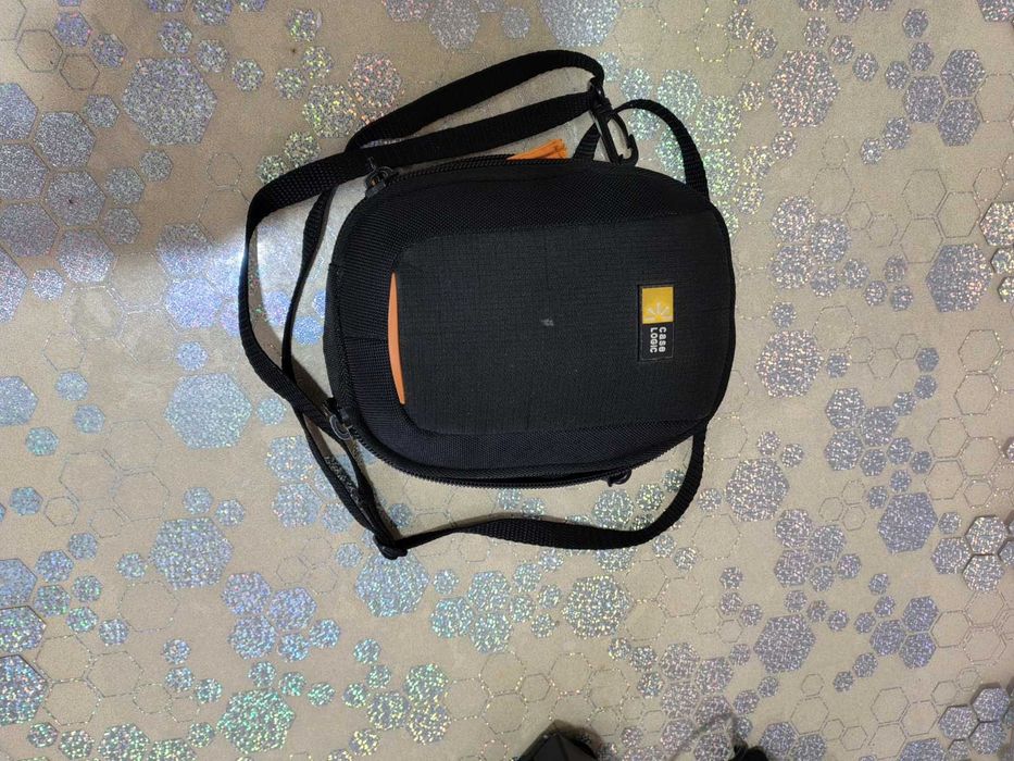 Відеокамера "Панасонік" в гарному стані.