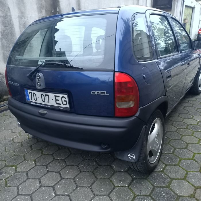 Corsa b 1.5 TD único