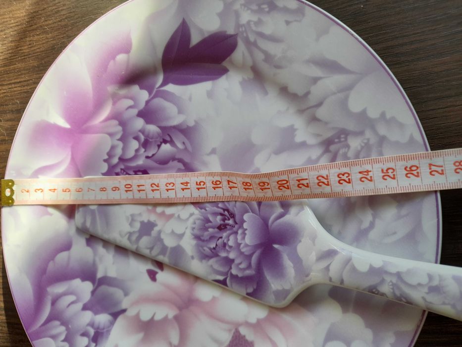 блюда. поднос для торта